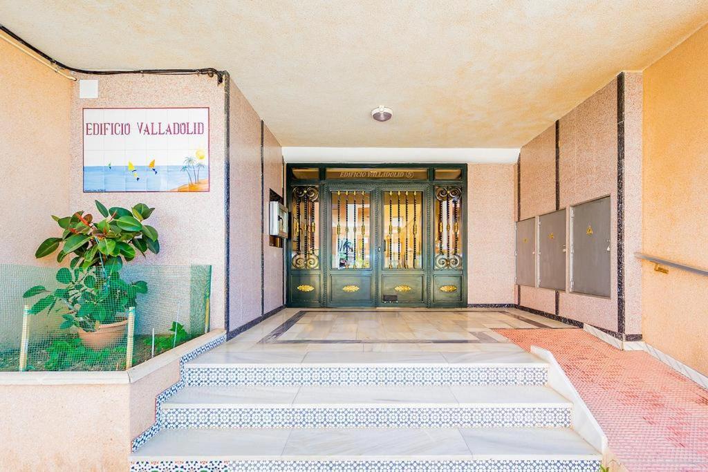 Ferienwohnung Amarillo Soleado Torrevieja Exterior foto